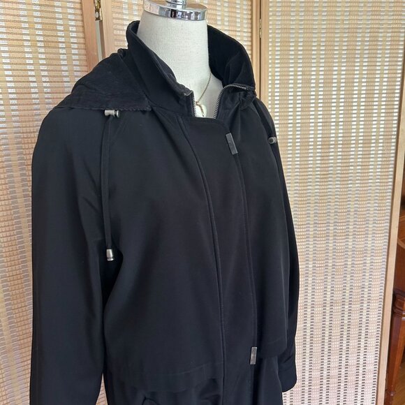 Vintage Liz Claiborne Black Hooded Coat With Plaid Lining Size S - Picture 6 of 11